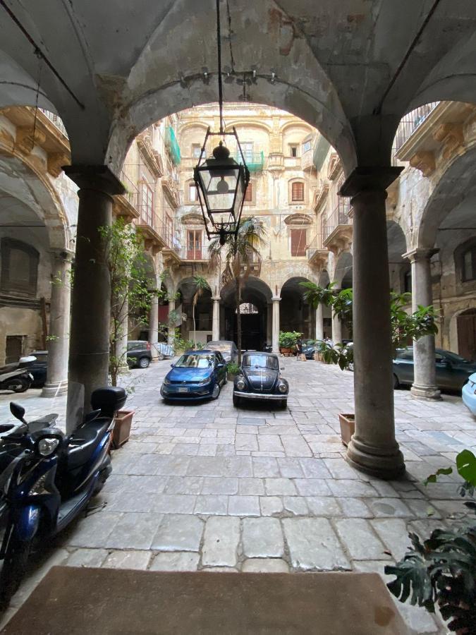 Palazzo Cuto Central Flat ปาแลร์โม ภายนอก รูปภาพ
